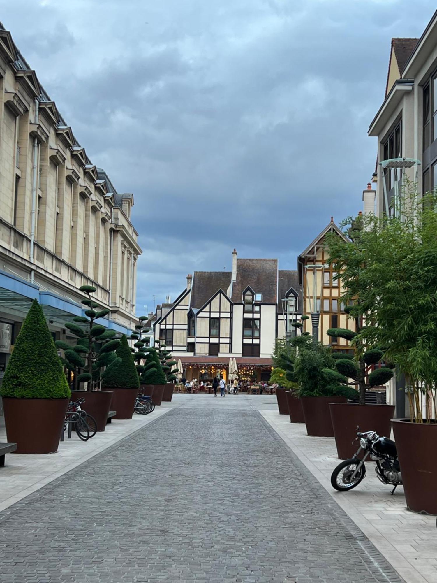Coeur Du Centre Ville, Haut Prestation Троа Екстериор снимка